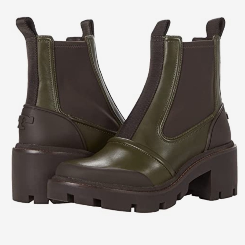 Tory Burch Lug Sole Chelsea boots